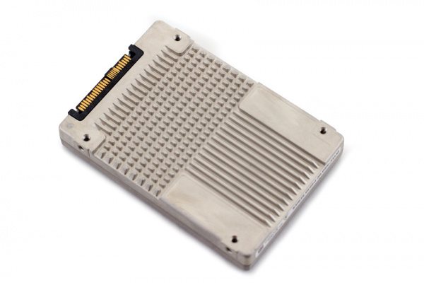 Накопитель SSD Intel DC P4510 Series, 1.0Tb, PCIe 3.1 x4, 3D2 TLC, 2,5" SSDPE2KX010T801